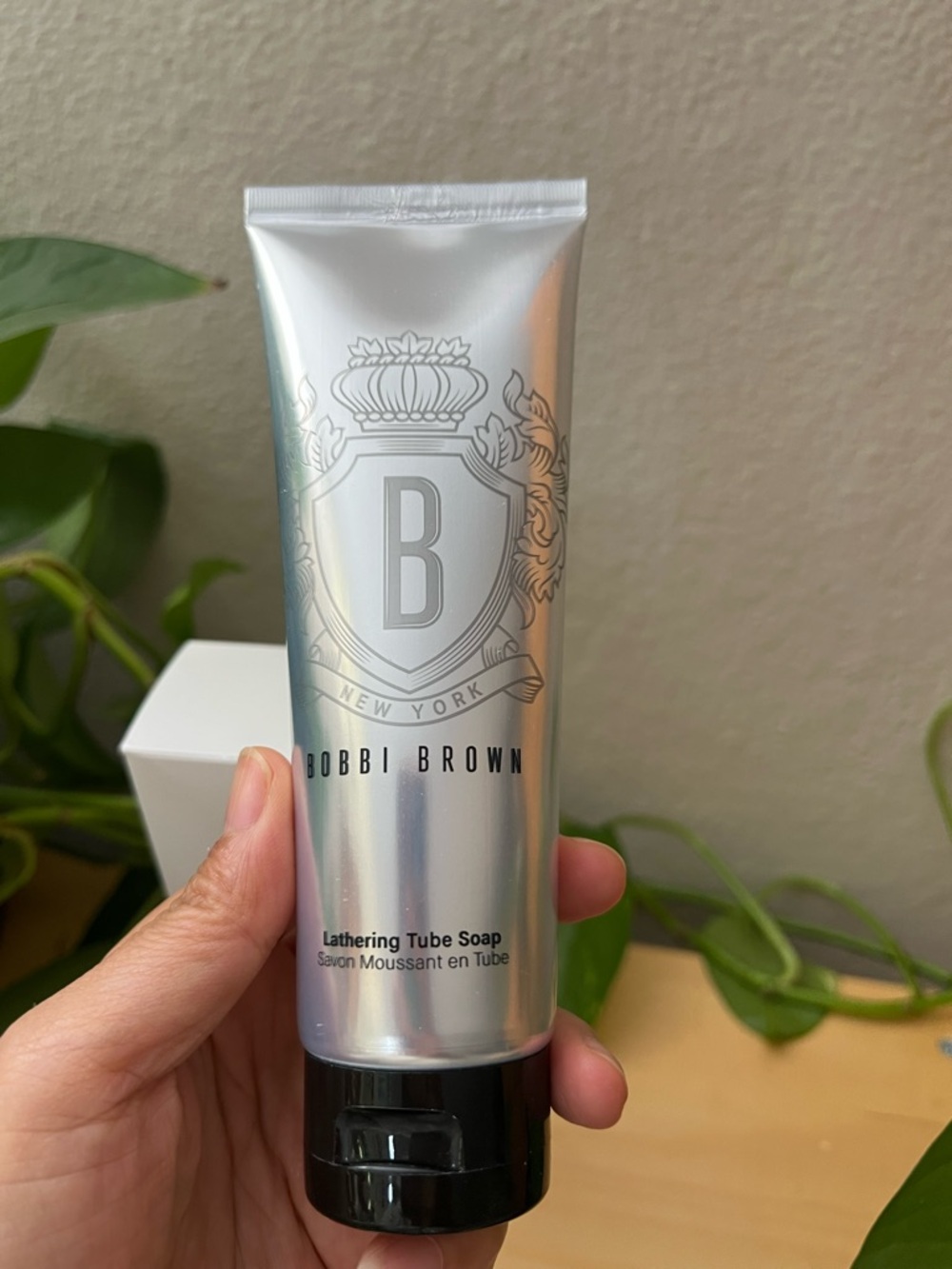 NIB Bobbi Brown Lathering Tube Soap/cleanser 125ml Full size